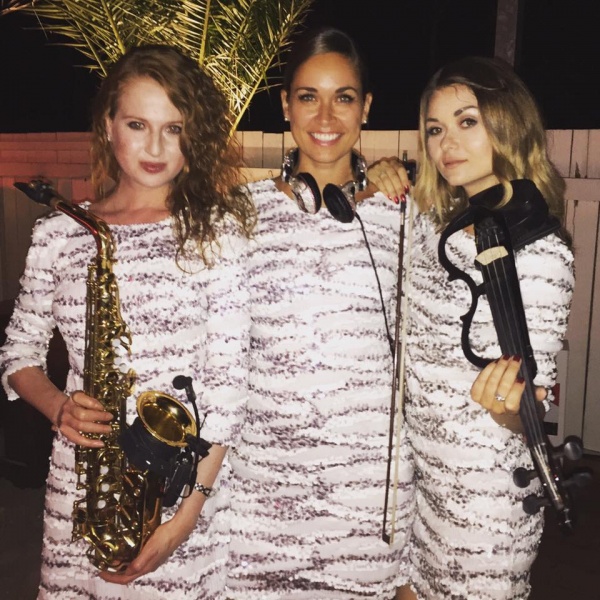 Foto von CATS ON THE DECKS (Trio)