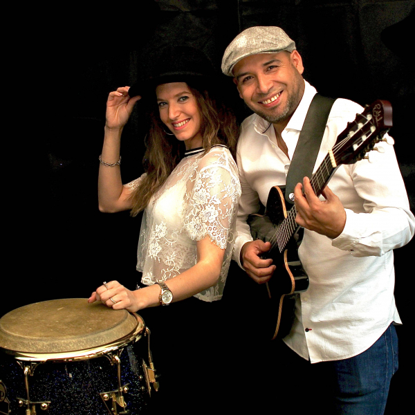 Foto von Bossa-Nova-Band_Guitar-&-Percussion.jpg