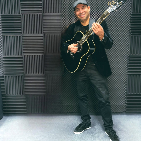 Foto von Gitarre_05_03.jpg