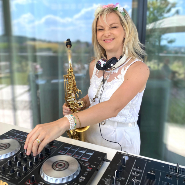 Foto von Saxophon-DJane_03-1771260872.jpg