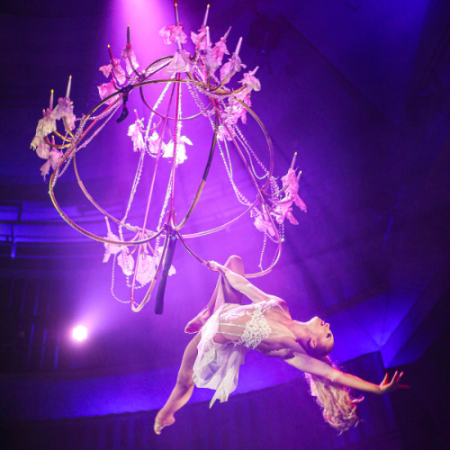 static-flying-chandelier-1.jpg