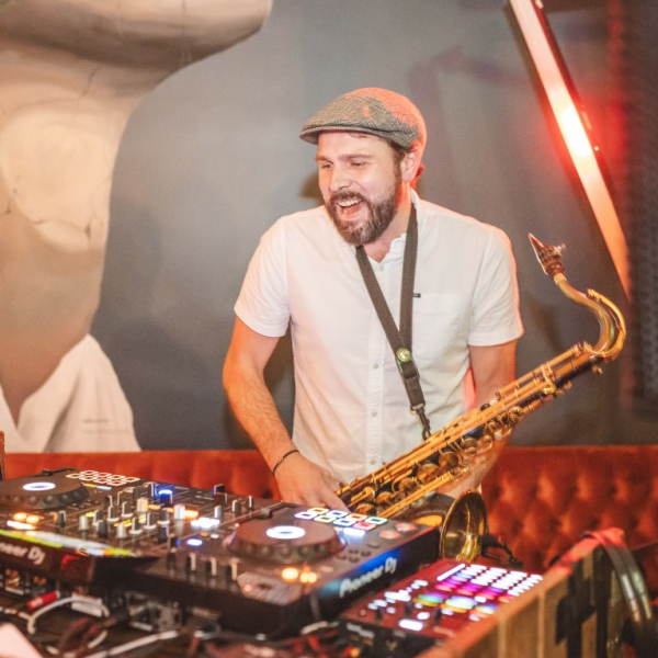 Foto von static-saxophon-dj-5.jpg