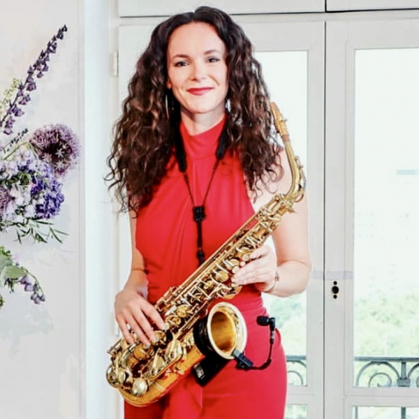 Foto von static-saxophonist-11-1.jpg