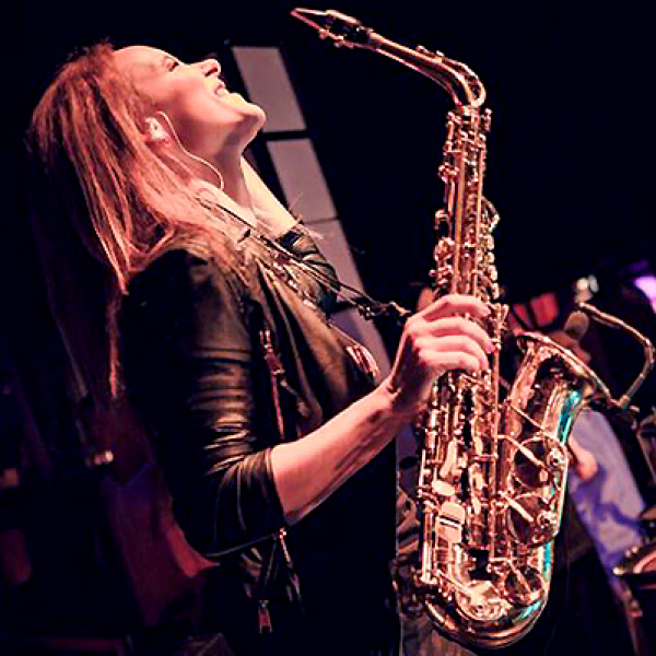 Foto von static-saxophonist-11-8.jpg