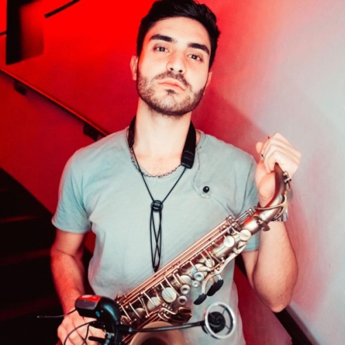 static-saxophonist-15-1.JPG