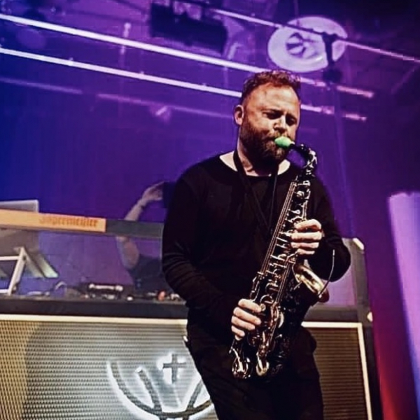 Foto von static-saxophonist-18-3.jpg