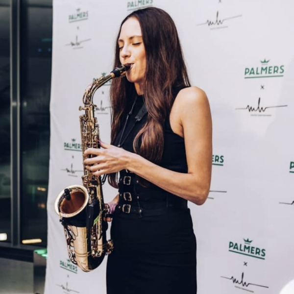 Foto von static-saxophonist-20-1.jpg