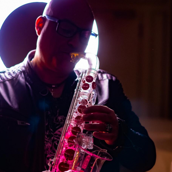Foto von static-saxophonist-21-11.jpg